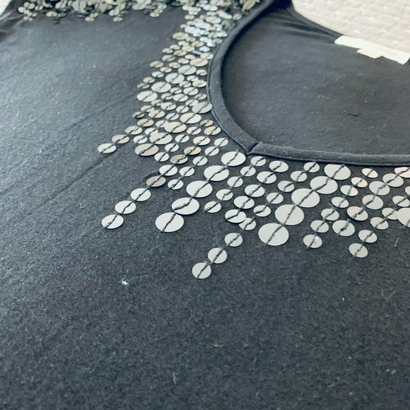 ✨ Forever 21 Sequin Outlined V-Neck Top - Picture 3 of 10